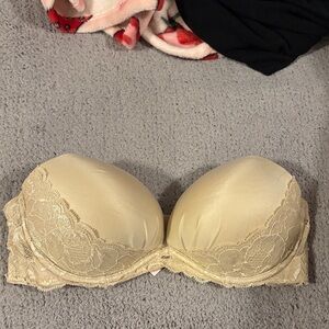 Victoria's Secret Strapless Lace-Trim Bra in Cream